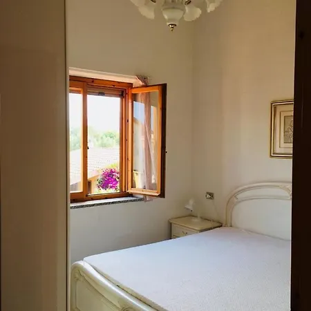 Ferienhaus Casa Gialla Spiaggia E Servizi San Teodoro (Sardinia)