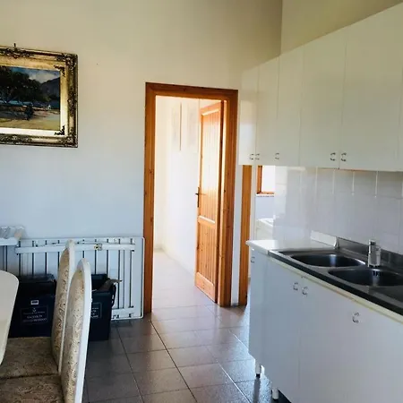Casa Gialla Spiaggia E Servizi