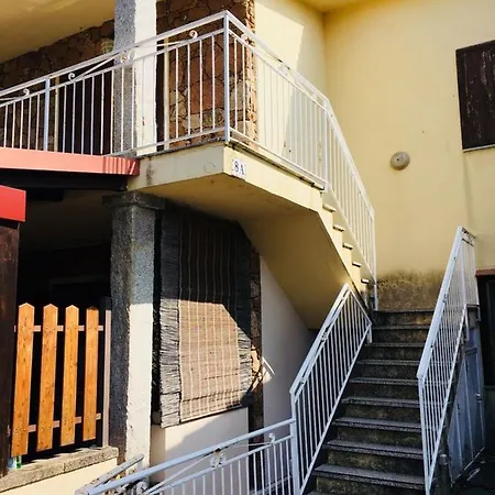 Casa Gialla Spiaggia E Servizi Ferienhaus